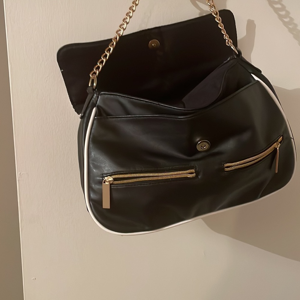Purse - Picture 2 of 4